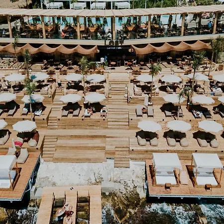 Lost Seaside Hotel Sarandë